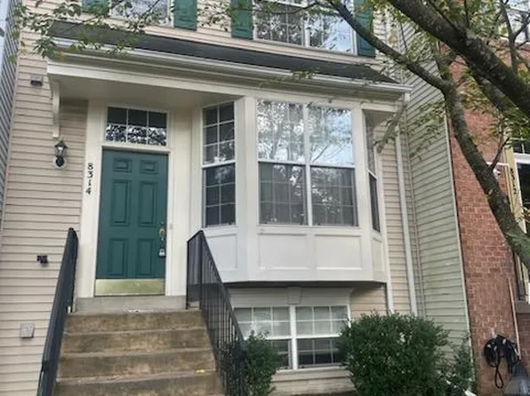 8314 Wallace Ln, Manassas, VA 20109