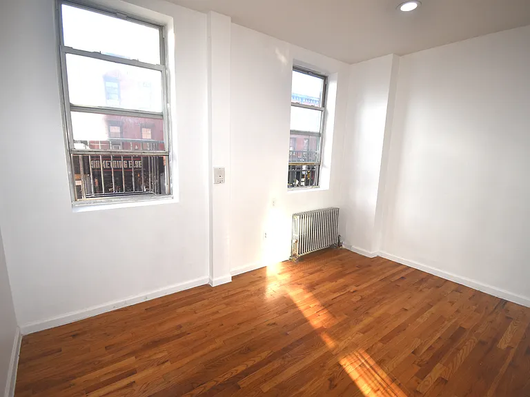 145 Smith St #1 — Photo 6