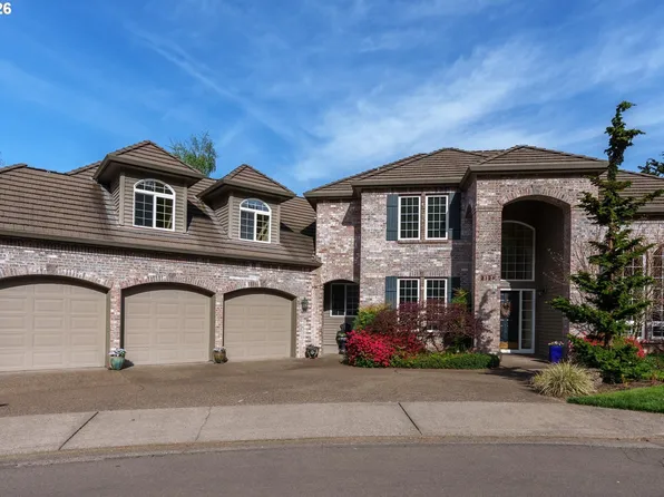 2328 Oakhurst Ln, Lake Oswego, OR 97034