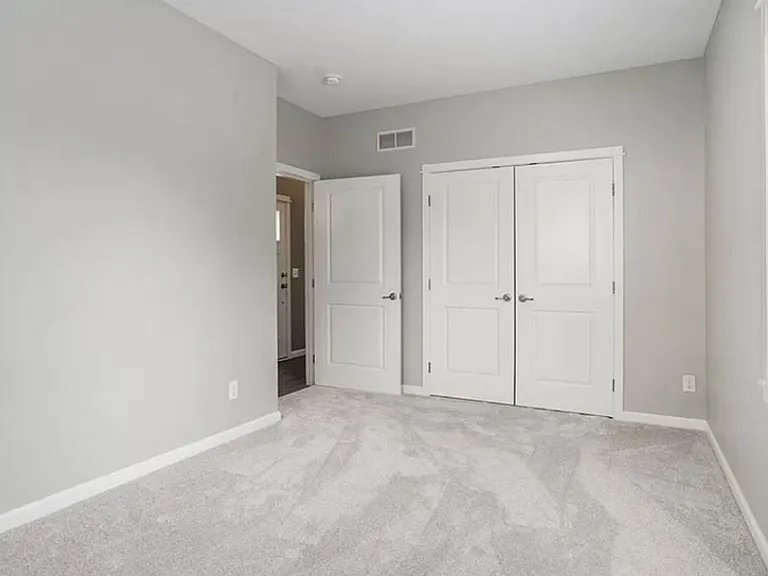 1127 Race St NE — Photo 7