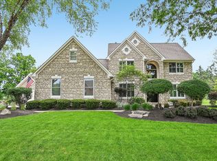 5751 Medallion Dr E, Westerville, OH 43082