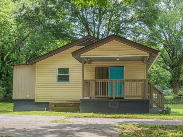 525 Baker Cir NW, Atlanta, GA 30318