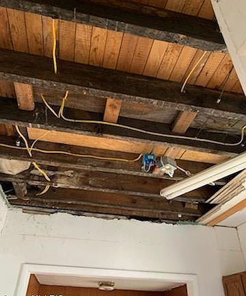 5th image of 1712 James St