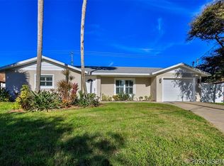 13 Oak Tree Dr, New Smyrna Beach, FL 32169