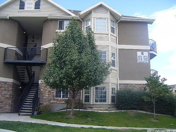 2nd image of 133 Suncrest Ln #S