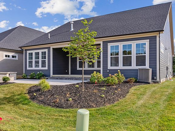 3rd image of 5905 Stratton Pl