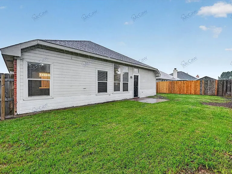 342 Leisure Ln — Photo 20