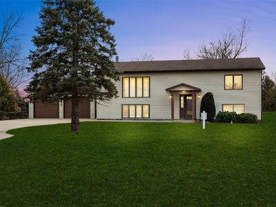 147 W Cemetery Rd, Fairfax, IA, 52228