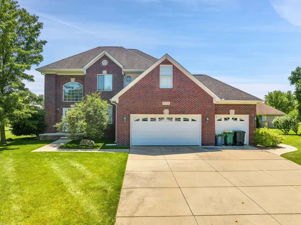 67876 Wild Rose Cir, Richmond, MI 48062