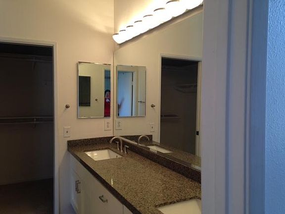 3rd image of 8840 Villa La Jolla Dr Unit 301