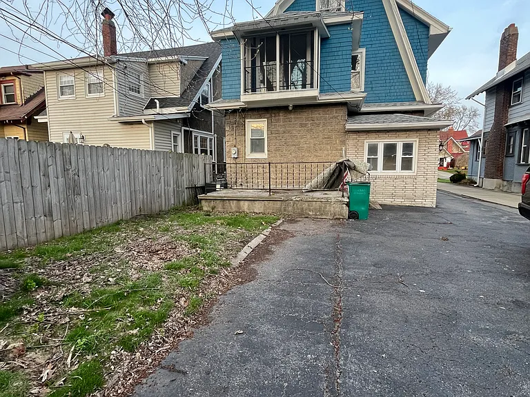 272 Norwalk Ave — Photo 71