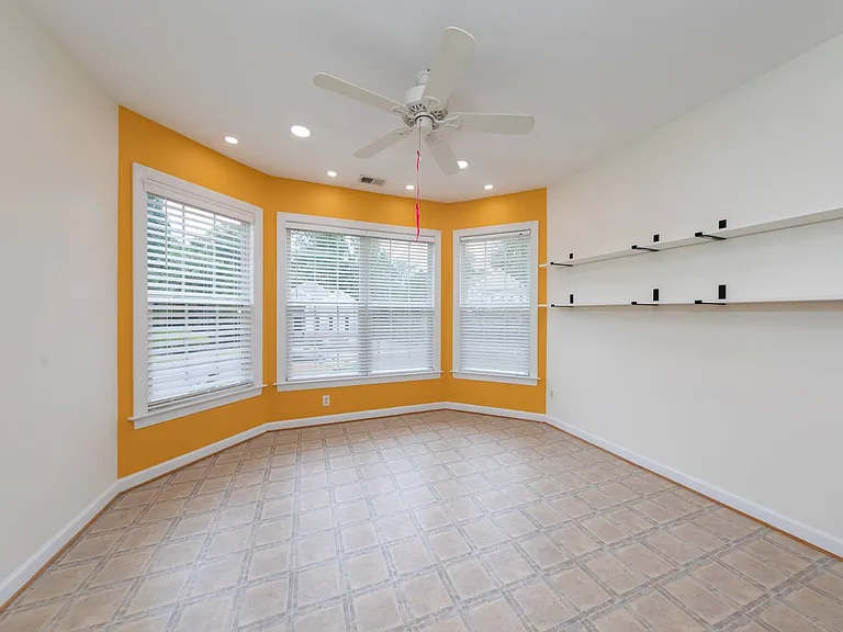 5292 Queen Bishop Ln — Photo 5