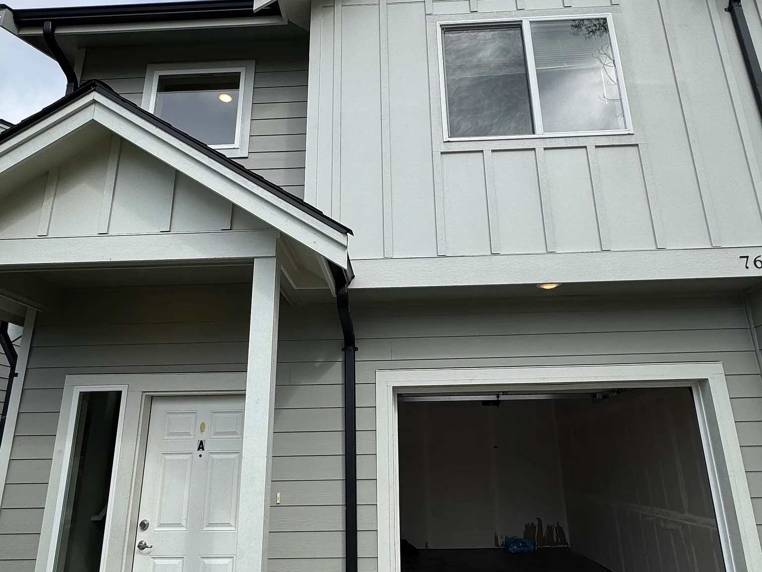 3 bed, 2.5 bath, 1143 sqft, $2,495 — Photo 1