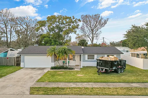 738 Baywood Ln Photo 1