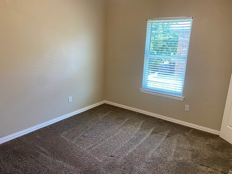 306 S Preston Rd #4 — Photo 11