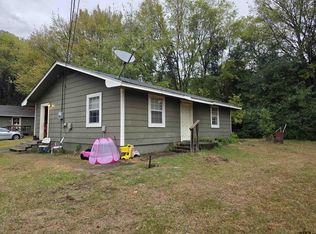300-302 304 Walnut, Naples, TX 75568