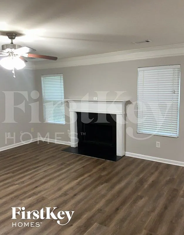 3 bed, 2.5 bath, 1806 sqft, $2,650 — Photo 2