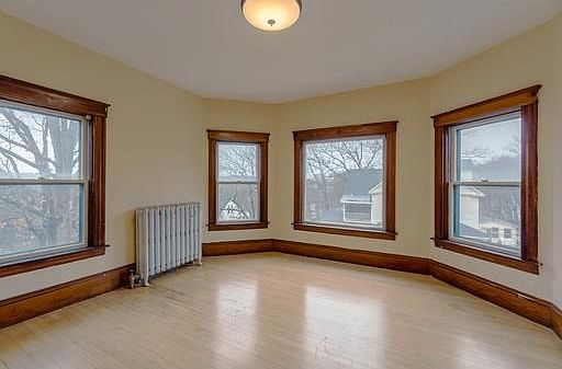 4th image of 33-35 Dudley St