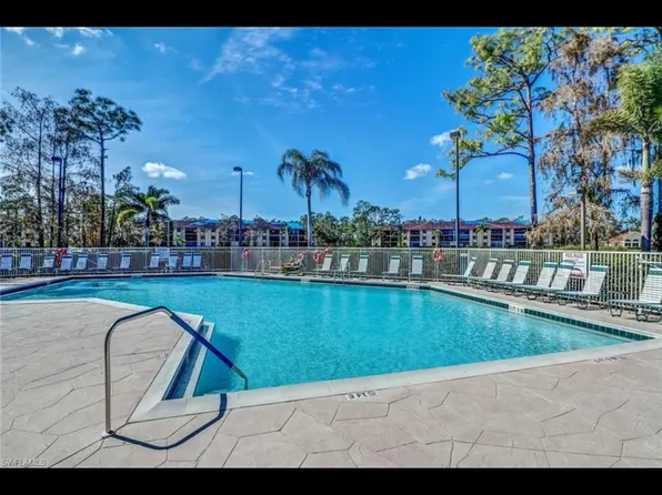 5792 Deauville Cir, Naples, FL