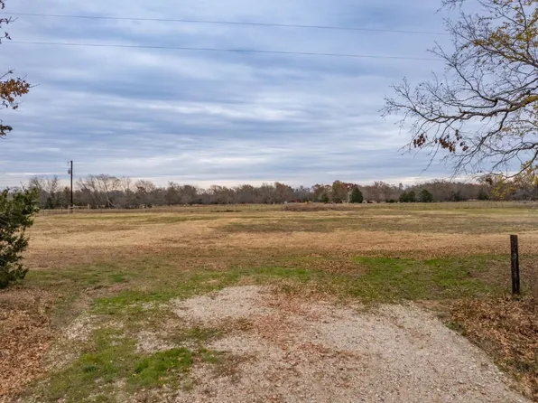 954 County Rd #4520, Pt, TX 75472