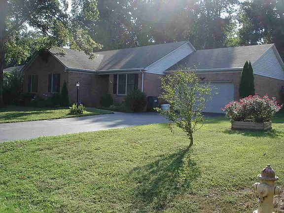 3rd image of 43 Mulberry Ave