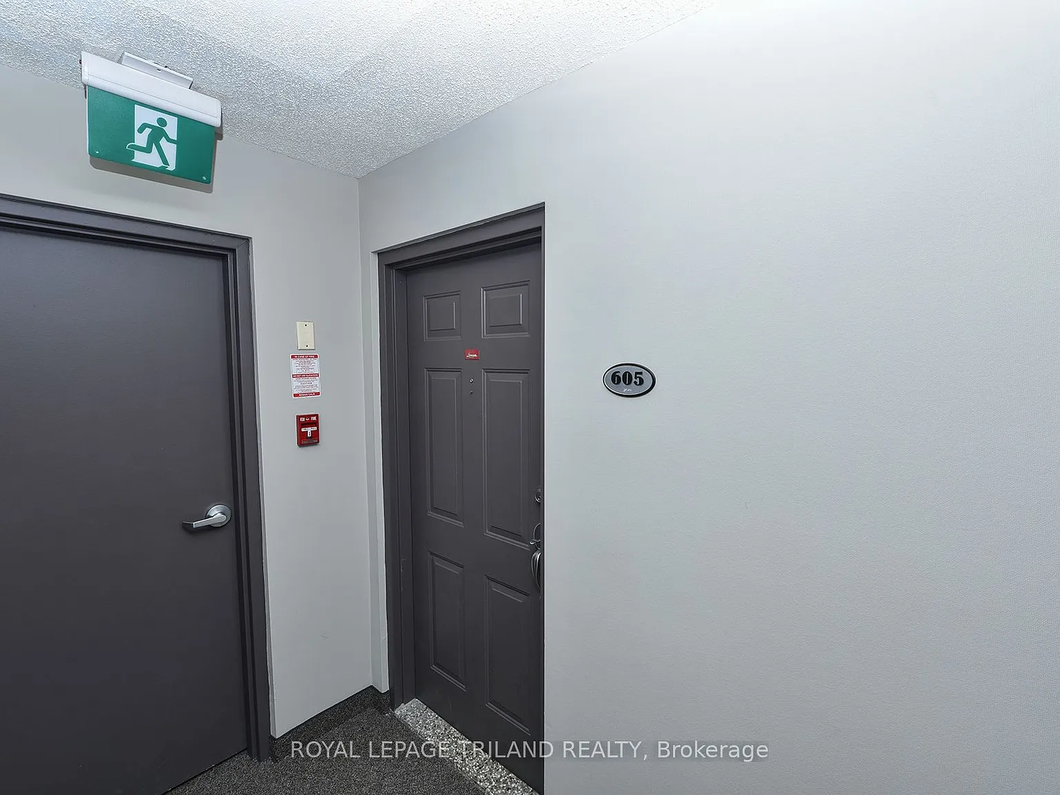 Lynwood Condos — Photo 2