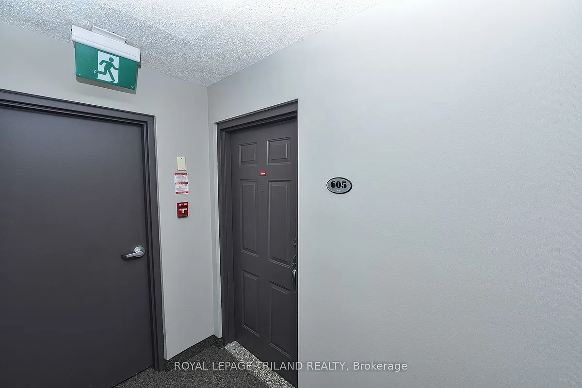 Building Photo - 75 Huxley St #605