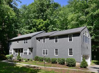 91 Minuteman Rd, Ridgefield, CT 06877