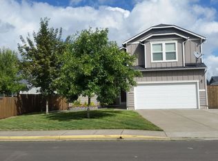 25213 Stellar Ave, Veneta, OR 97487
