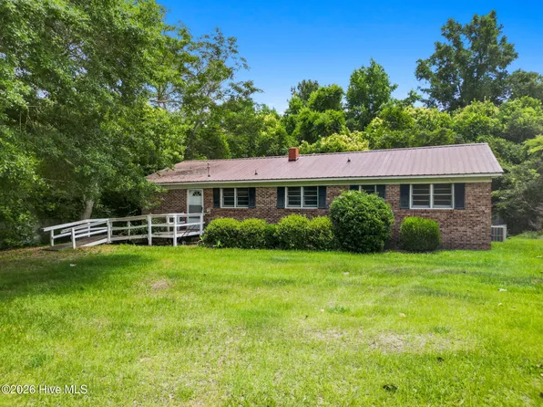 34 Elm Loop Lane, Whiteville, NC 28472