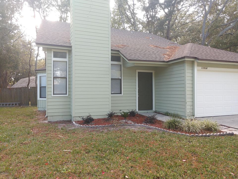 1st image of 13934 Tiffany Pines Cir S