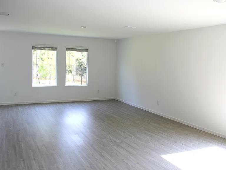 11033 Triple Crown Ct — Photo 4
