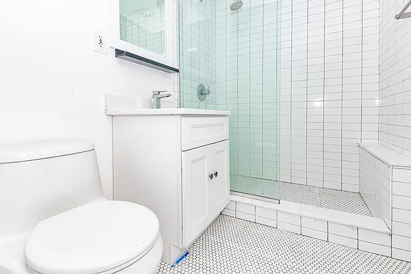 Rented by MySpaceNYC | media 69