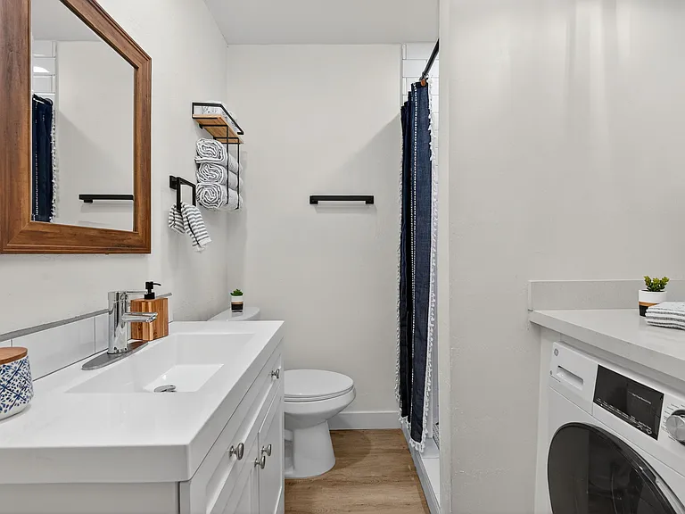 1341 E Willetta St #A — Photo 20