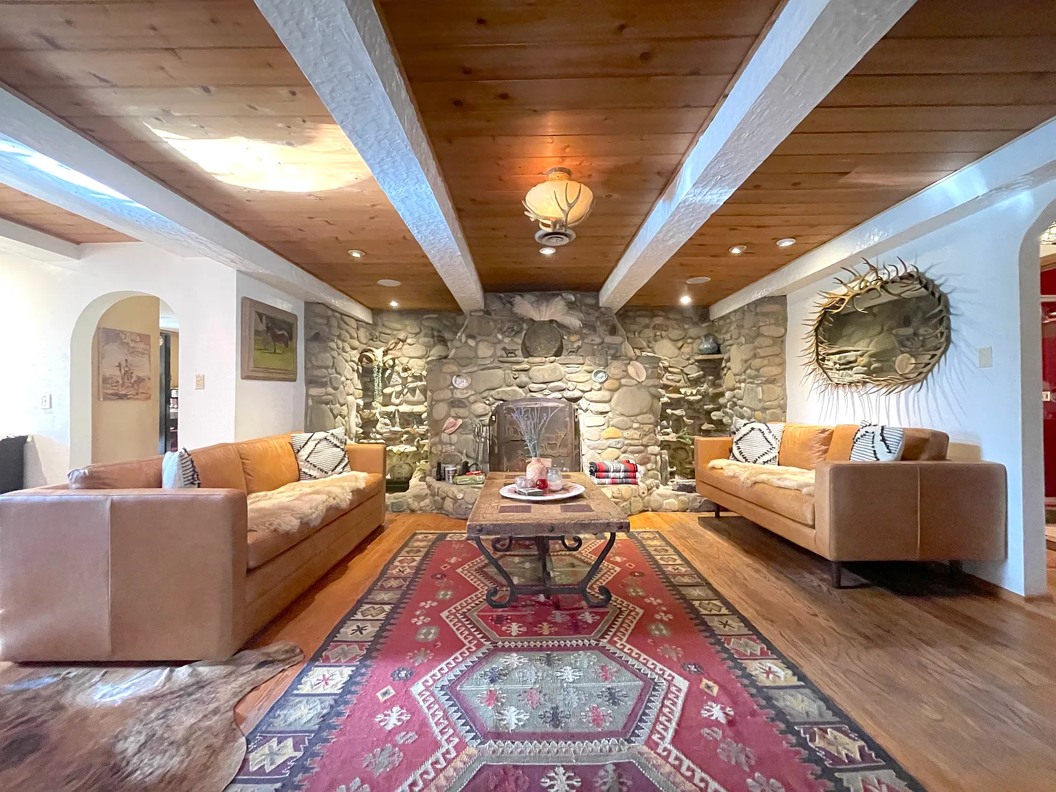 4 bed, 2000 sqft, $22,000 — Photo 3