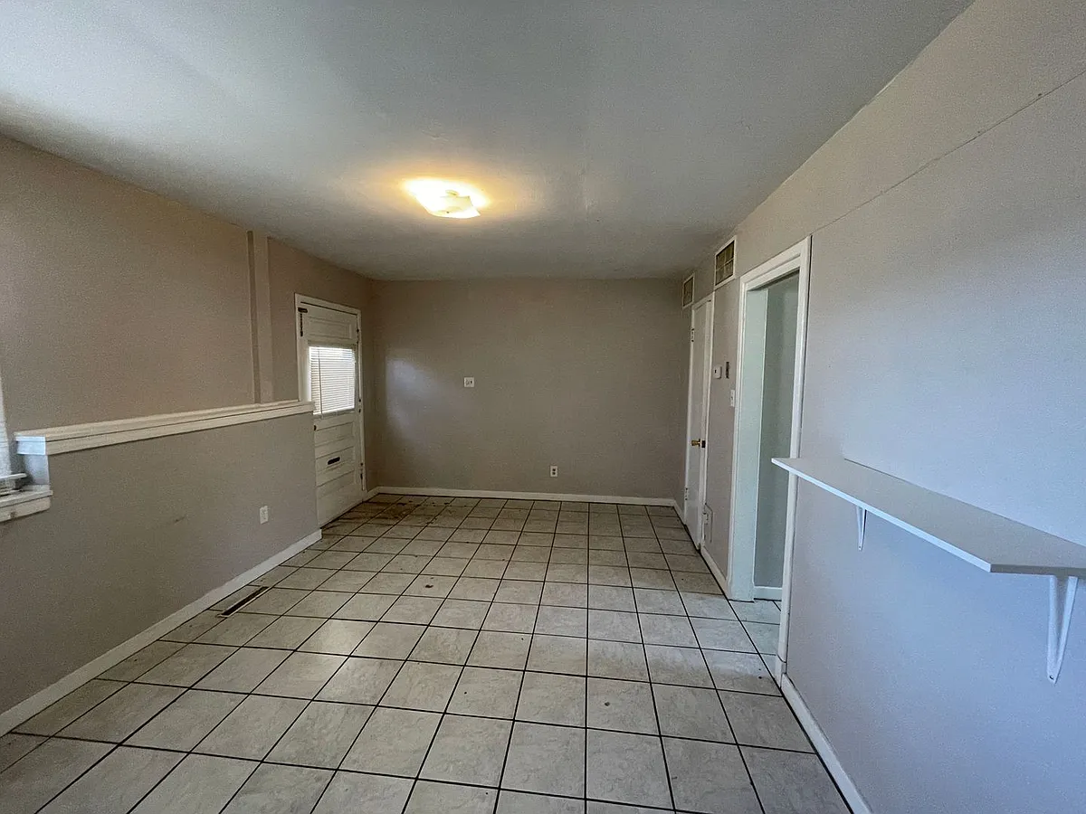 Building Photo - 1224 Pomeroy St #4