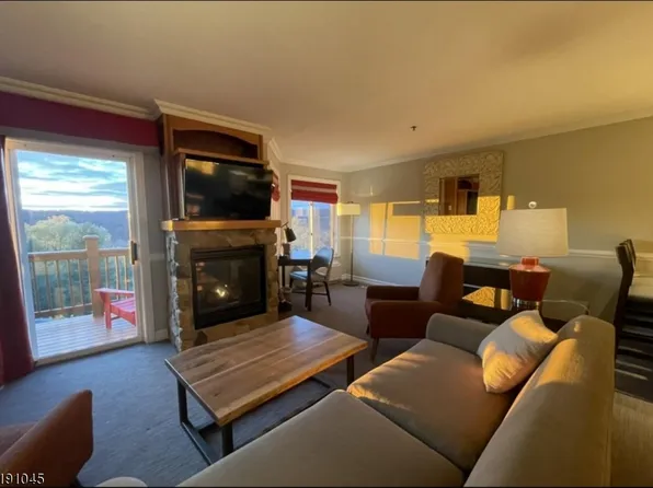 2 Chamonix Dr Unit 447/445 #447, Vernon Twp., NJ 07462