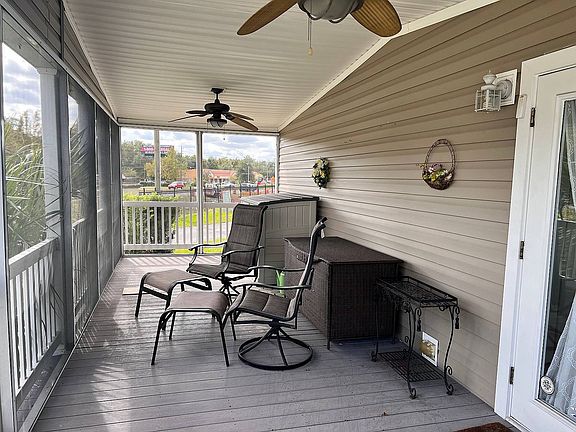 3rd image of 1668 Parkgate Dr