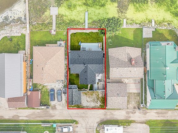 2nd image of 5811 51st Ave