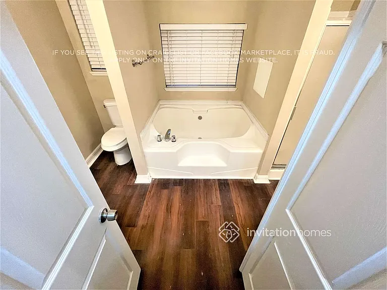 3813 Willow Tree Cir — Photo 12