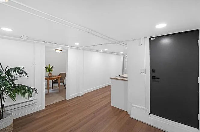1812 Woolsey St — Photo 3
