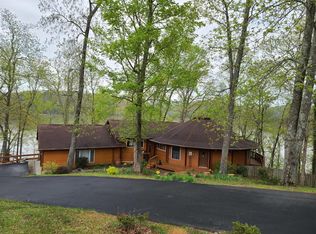 98 Black Walnut Ln, Monticello, KY 42633