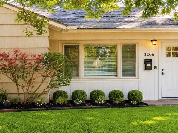3206 Jarvis St, Houston, TX 77063