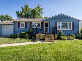 54 Lieskin Ln, Youngstown, OH 44511