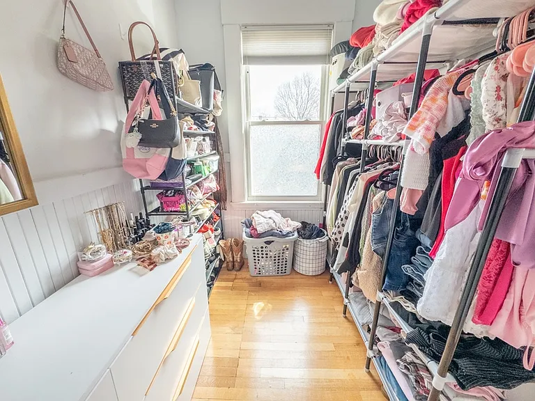 21 Essex St #2 — Photo 9