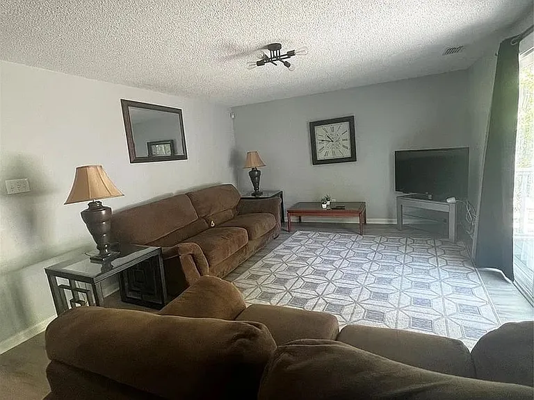 2213 Flint Glenn Ln — Photo 14