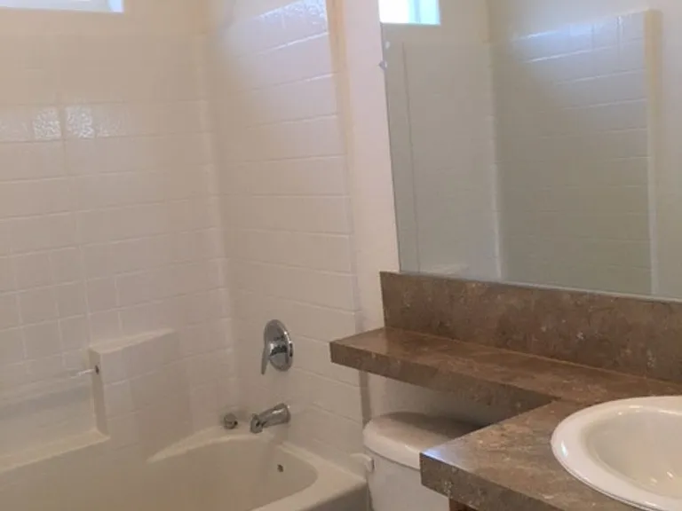 18462 Mustang Valley Pl — Photo 3