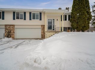 3805 Laurel Ct, Eagan, MN 55122