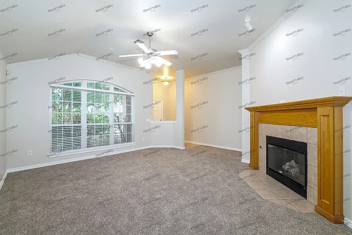 2137 Scissortail Landing Dr — Photo 3