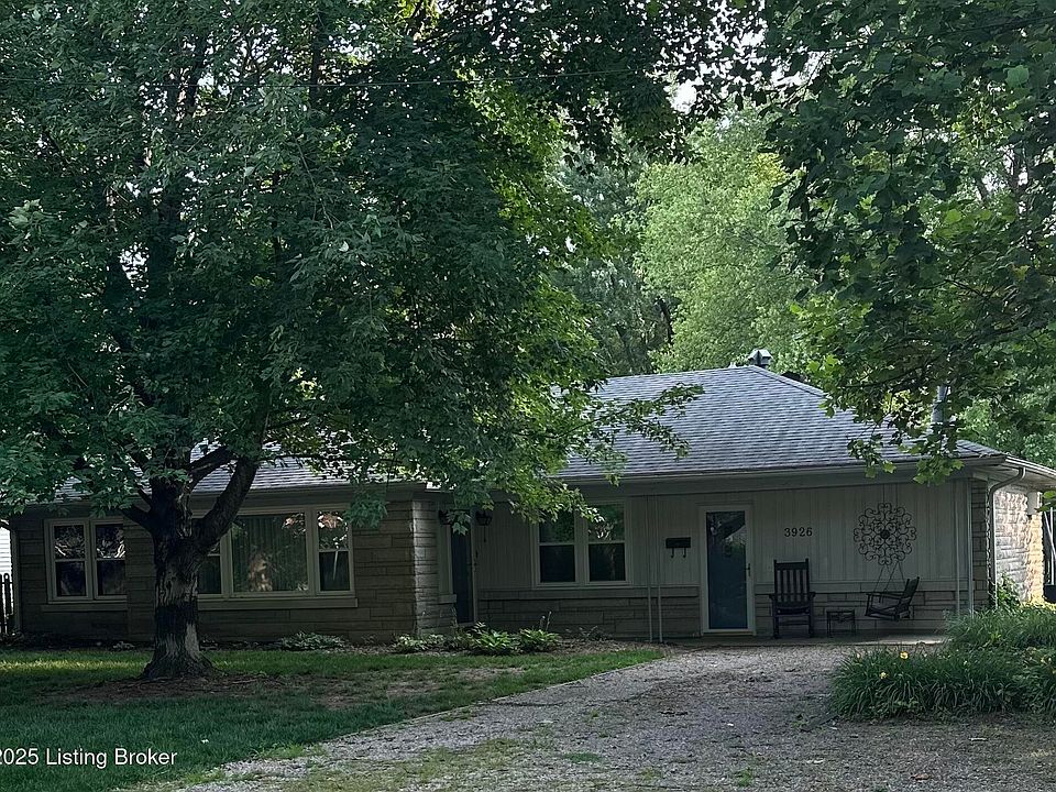1st image of 3926 Glen Oak Dr